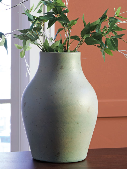 Baychester -  Vase